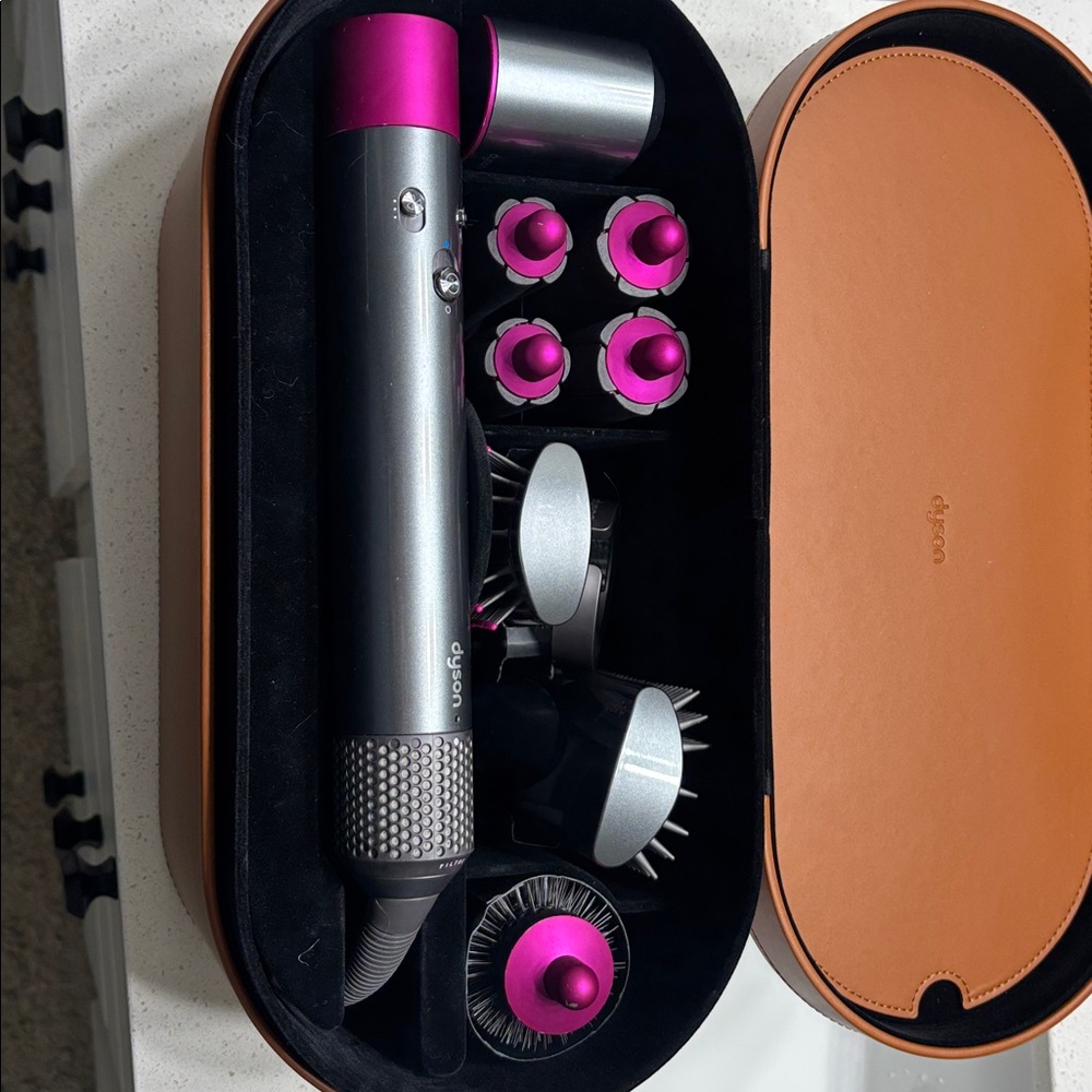 Air wrap Dyson Pink and Gray Hair Tool  with Tan leather case